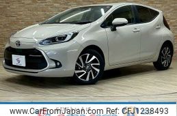 toyota aqua 2022 -TOYOTA--AQUA 6AA-MXPK11--MXPK11-2086616---TOYOTA--AQUA 6AA-MXPK11--MXPK11-2086616-