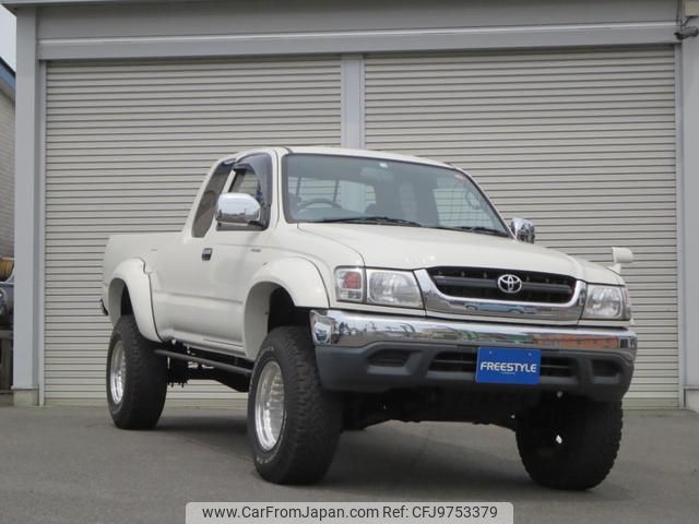 toyota hilux-sports-pick-up 2004 GOO_NET_EXCHANGE_0600272A30240429W002 image 1