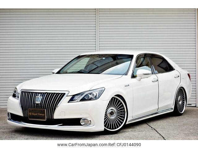 toyota crown-majesta 2013 -TOYOTA--Crown Majesta DAA-GWS214--GWS214-6001640---TOYOTA--Crown Majesta DAA-GWS214--GWS214-6001640- image 1