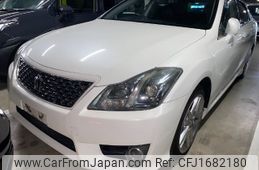 toyota crown 2010 CFJ1682180