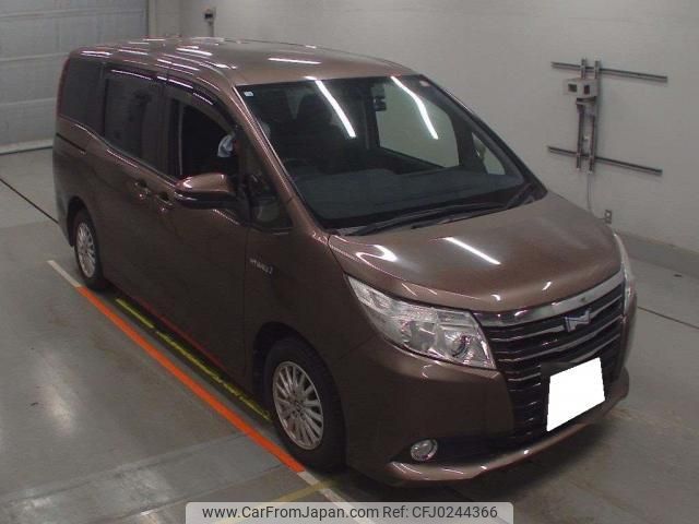 toyota noah 2014 quick_quick_DAA-ZWR80G_0055716 image 1