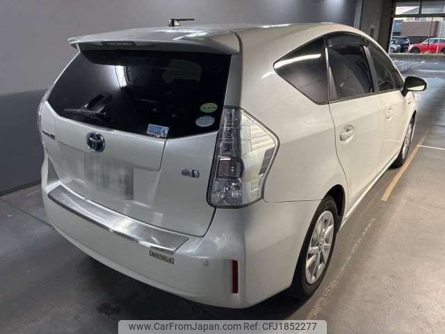 toyota prius-α 2013 CFJ1852277 image 2