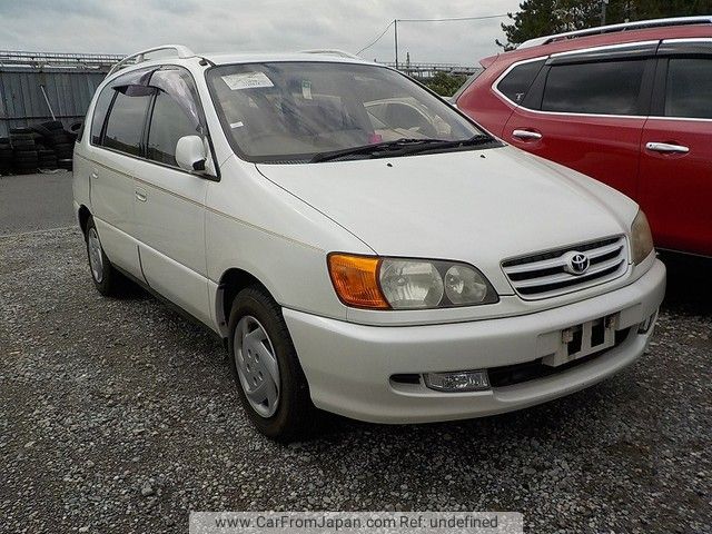 Toyota ipsum 2000 года