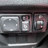 nissan juke 2010 646828-Y2024100177F-12 image 16