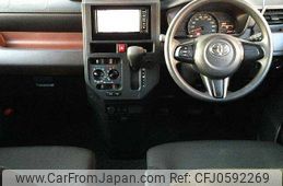 toyota roomy 2017 504928-926944