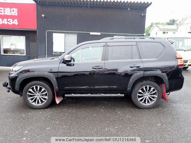 toyota land-cruiser-prado 2020 25431513 image 2