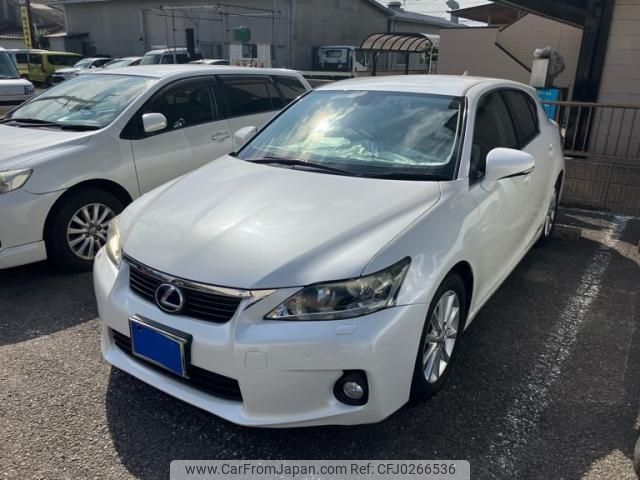 lexus ct 2011 -LEXUS--Lexus CT DAA-ZWA10--ZWA10-2036368---LEXUS--Lexus CT DAA-ZWA10--ZWA10-2036368- image 1