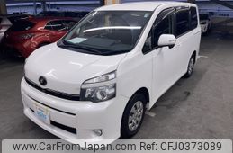 toyota voxy 2013 AF-ZRR70-0550250