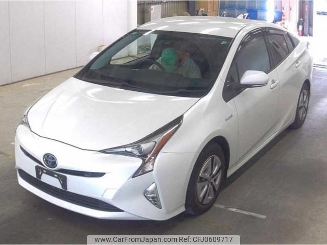 toyota prius 2016 quick_quick_DAA-ZVW55_ZVW55-8027979 image 1