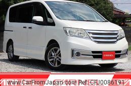 nissan serena 2011 F00614