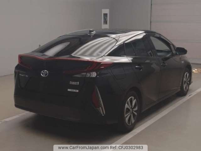 toyota prius-phv 2017 -TOYOTA--Prius PHV DLA-ZVW52--ZVW52-3033877---TOYOTA--Prius PHV DLA-ZVW52--ZVW52-3033877- image 2