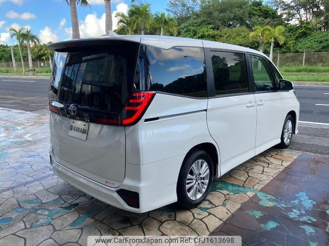 toyota noah 2023 CFJ1613698 image 2