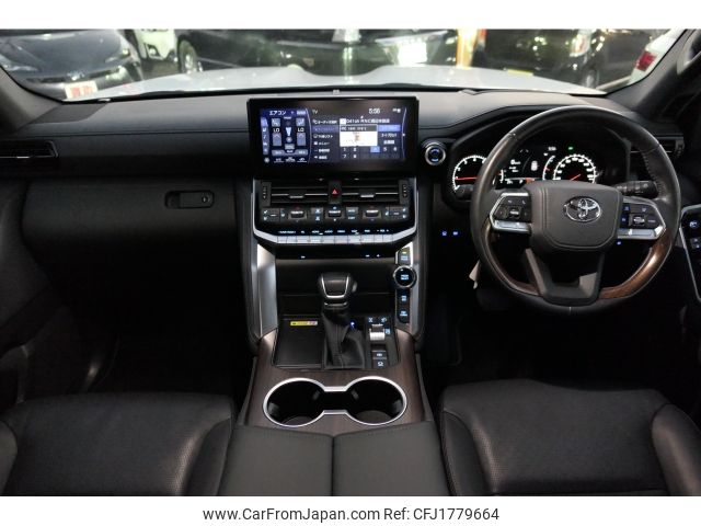 toyota land-cruiser-wagon 2024 CFJ1779664 image 2