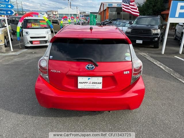 toyota aqua 2012 CFJ1343725 image 2