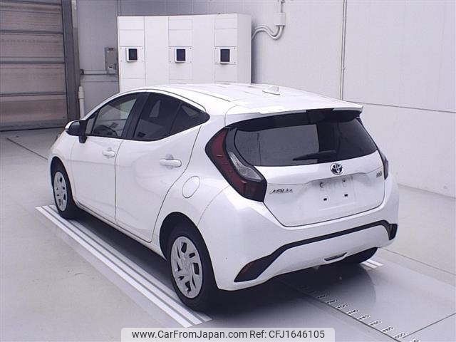 toyota aqua 2022 CFJ1646105 image 2