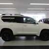 toyota land-cruiser-prado 2015 170828155706 image 3