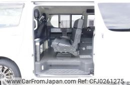 toyota hiace-wagon 2013 GOO_JP_700070848530240929002