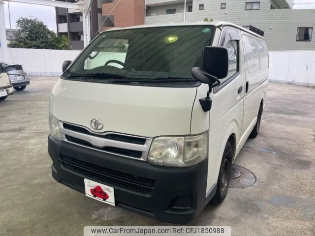 toyota hiace-van 2013 CFJ1850988 image 1