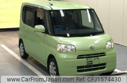 daihatsu tanto 2012 CFJ1574430