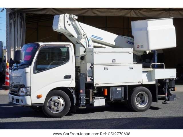 hino dutro 2018 -HINO--Hino Dutoro TPG-XZU600X--XZU600-0019077---HINO--Hino Dutoro TPG-XZU600X--XZU600-0019077- image 1