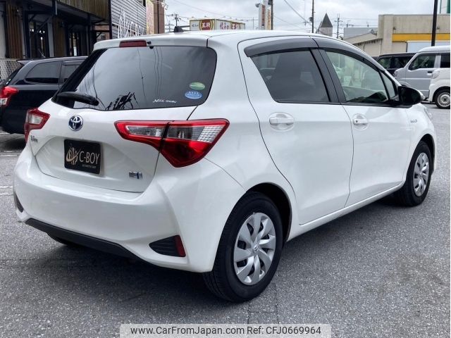 toyota vitz 2017 -TOYOTA--Vitz NHP130--NHP130-2018467---TOYOTA--Vitz NHP130--NHP130-2018467- image 2