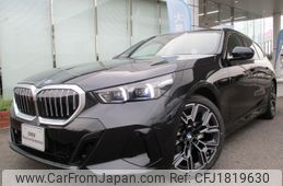 bmw 5-series 2024 CFJ1819630