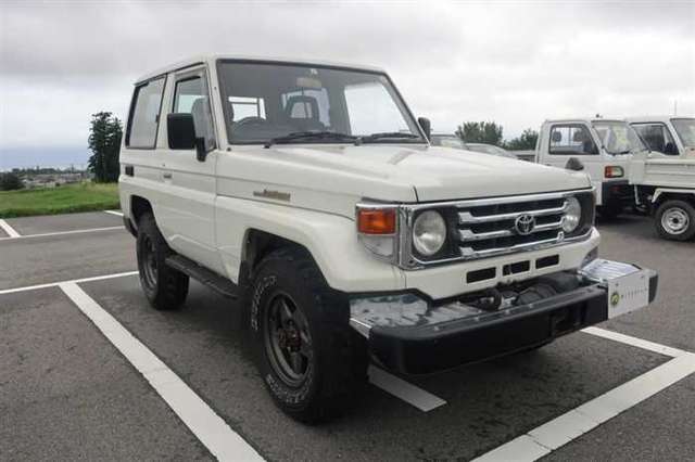 toyota landcruiser-70 1993 180909100657 image 2