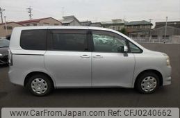 toyota voxy 2007 NIKYO_ZG61152