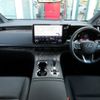 lexus lexus-lm 2024 CFJ1825714 image 3