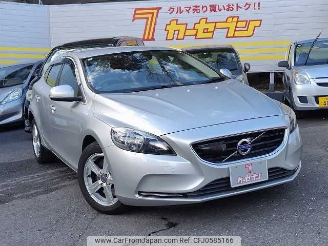 volvo v40 2015 -VOLVO--Volvo V40 LDA-MD4204T--YV1MVA8RDG2278950---VOLVO--Volvo V40 LDA-MD4204T--YV1MVA8RDG2278950- image 1