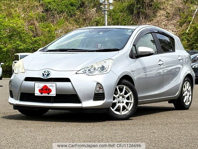 toyota aqua 2013 -TOYOTA--AQUA DAA-NHP10--NHP10-2162872---TOYOTA--AQUA DAA-NHP10--NHP10-2162872- image 1