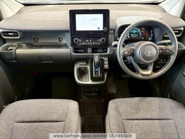 toyota sienta 2023 CFJ1853409 image 2