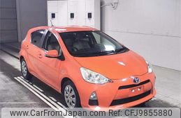 toyota aqua 2013 -TOYOTA--AQUA NHP10--2187889---TOYOTA--AQUA NHP10--2187889-