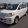 toyota noah 2004 CFJ1551637 image 1