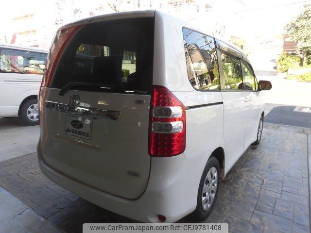 toyota noah 2012 -TOYOTA--Noah ZRR70G--0528072---TOYOTA--Noah ZRR70G--0528072- image 2