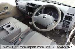 2005年タイワンコイン値下げ中‼️‼️13800〜⬇️⬇️⬇️ 2005 Mazda Bongo Brawny Van KR-SKF6V - Car Price $3,269