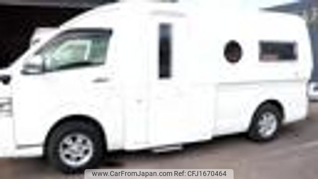 toyota hiace-van 2013 CFJ1670464 image 2