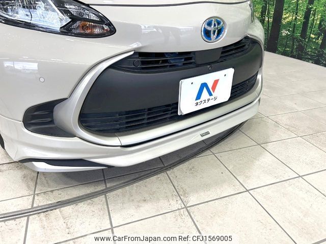 toyota aqua 2022 CFJ1569005 image 2