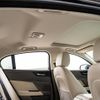 jaguar xe 2016 GOO_JP_965025051800207980002 image 30