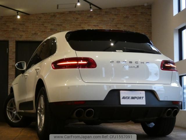 porsche macan 2017 CFJ1557091 image 2