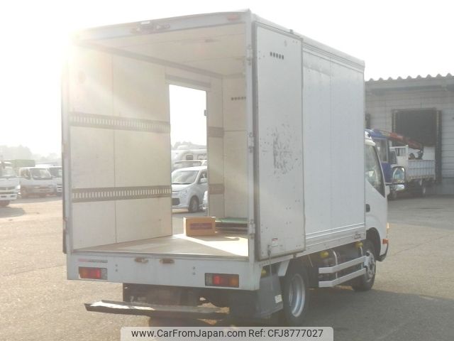hino dutro 2013 CFJ8777027 image 2