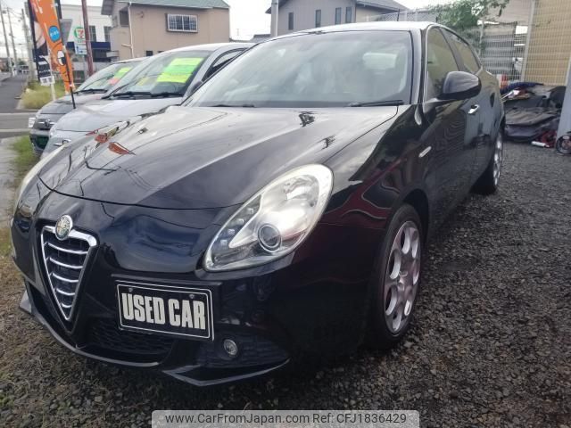 alfa-romeo giulietta 2013 CFJ1836429 image 1