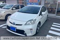 toyota prius 2013 CFJ1585256