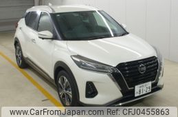 nissan kix 2023 -NISSAN 【静岡 301ﾐ8129】--KIX SNP15-007717---NISSAN 【静岡 301ﾐ8129】--KIX SNP15-007717-