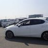 mazda demio 2018 23725 image 4