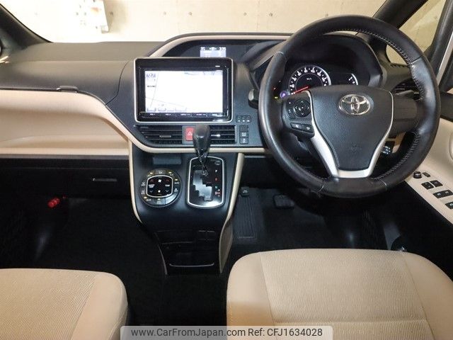 toyota noah 2014 CFJ1634028 image 2