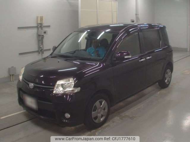 toyota sienta 2013 CFJ1777610 image 1