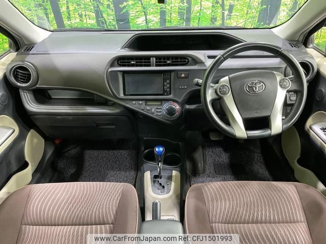 toyota aqua 2012 CFJ1501993 image 2