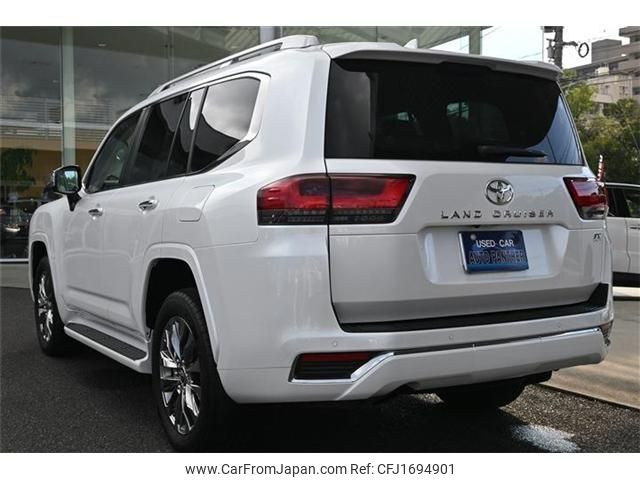 toyota land-cruiser-wagon 2023 CFJ1694901 image 2