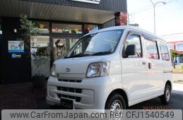 daihatsu hijet-van 2013 CFJ1540549